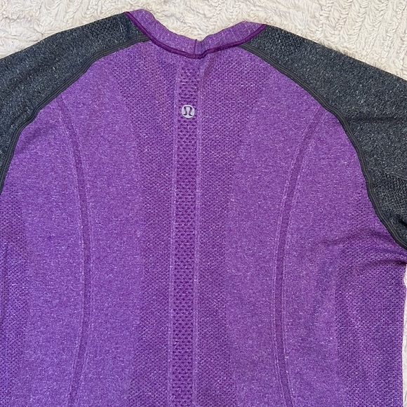 Lululemon Run: Swiftly Tech Long Sleeve Size 8
Tender Violet / Black - Picture 11 of 16